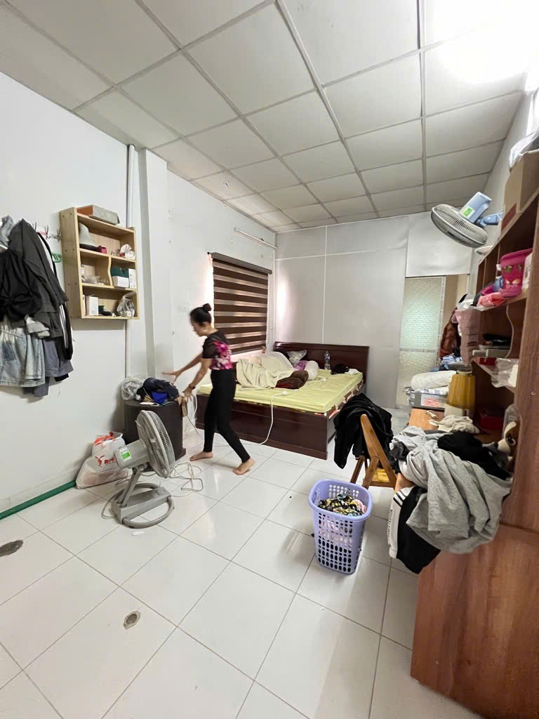 QUAN TÂM NGAY nhà Tân Mai, quận Hoàng Mai 50m MT 4m] 2 MẶT THOÁNG - Ô TÔ ĐỖ CỬA hơn 4 tỷ - Ảnh 3